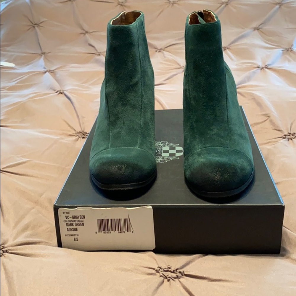 Vince Camuto ankle boot